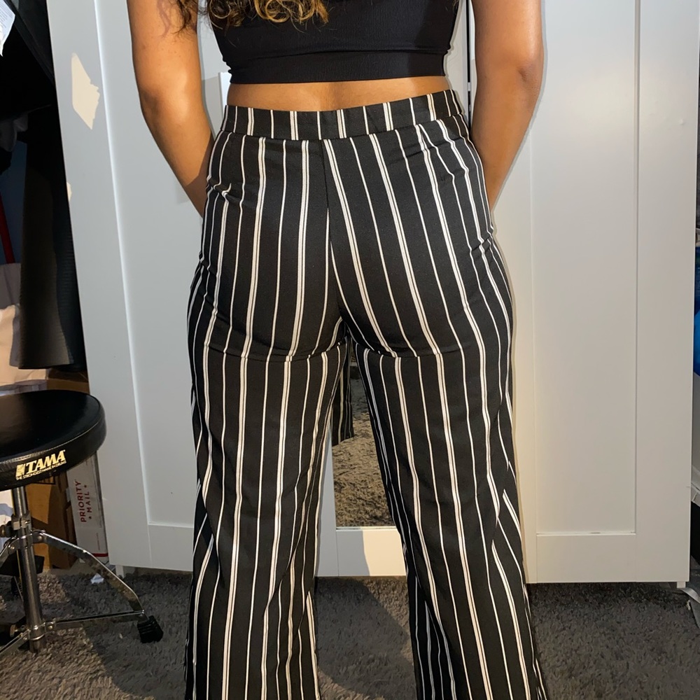 Cropped patterned pants - Picture 2 of 3